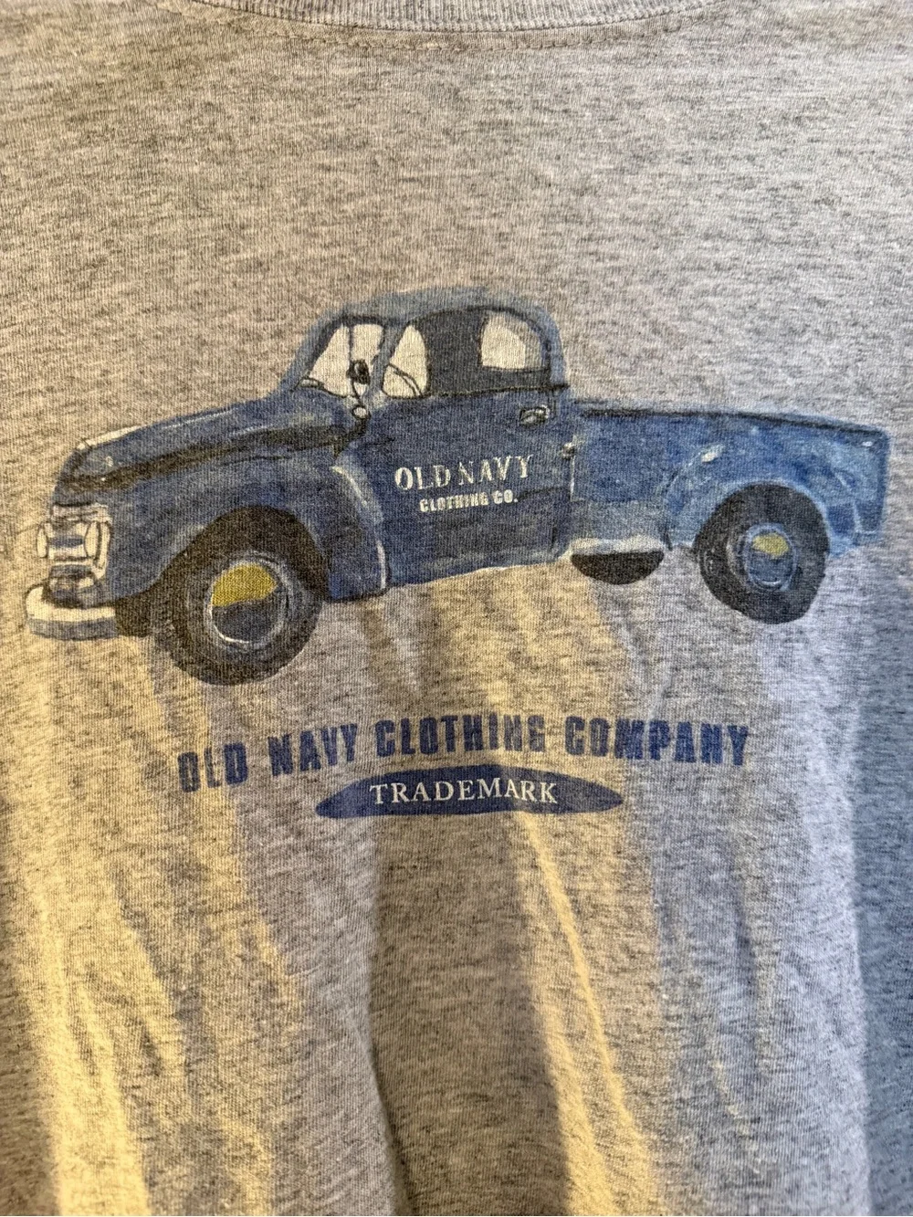 Old Navy Clothing Co. Oversized Gray Tee Blue Truck Graphic Kids XXL Trademark